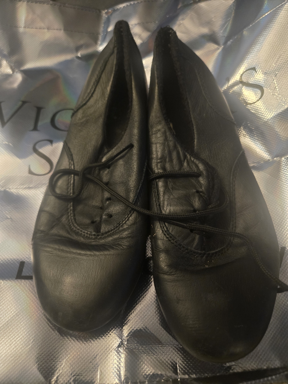 Women's Black Leather Tap Shows - Revolution Dancewear size 7